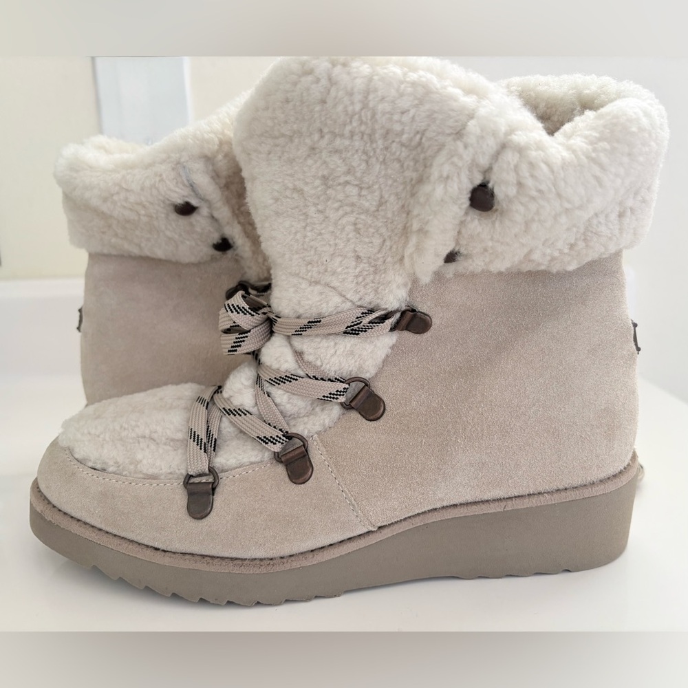 Australia Luxe Collective Jaden Cream Suede boots shearling lining size 6